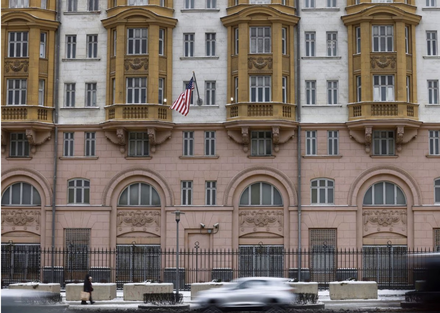 Nga trục xuất bí thư thứ 1 và 2 của đại sứ quán Mỹ